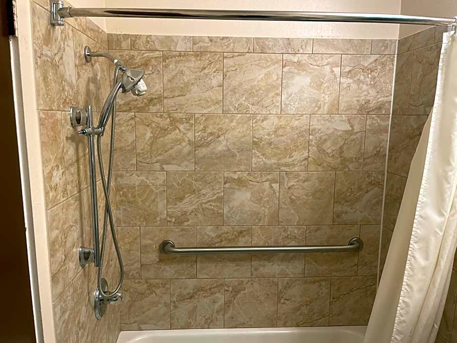 Village Inn Green Bay