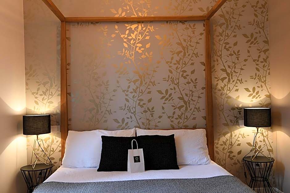 Lainez Rooms & Suites