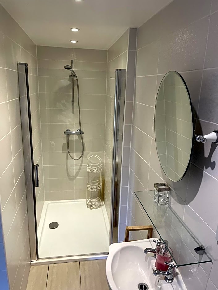 Eagle House - Award Winning B&B and Apartment