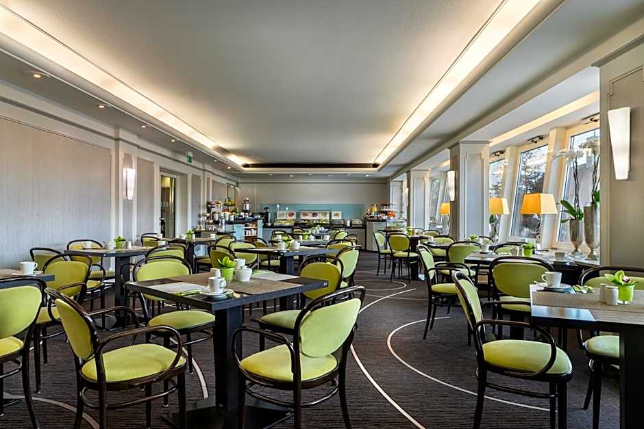 Garner Hamburg Wandsbek Marktplatz By IHG