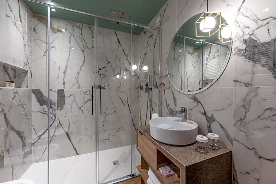 Salus Smart & Chic Hotel