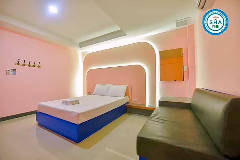 Nunglenkunmai Hotel