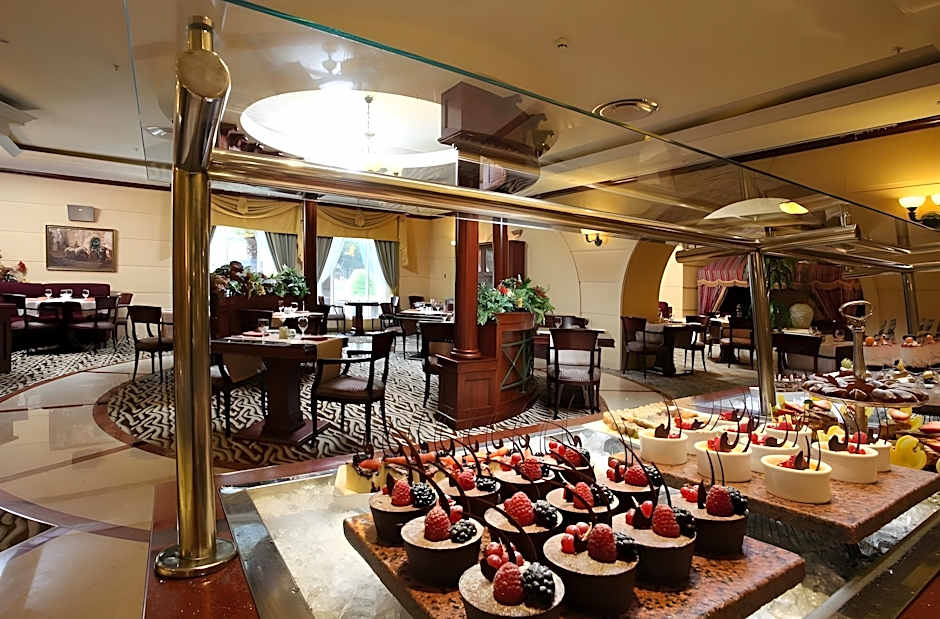 Knight Castle Hotel - Formerly known as Carlton Palace Hotel