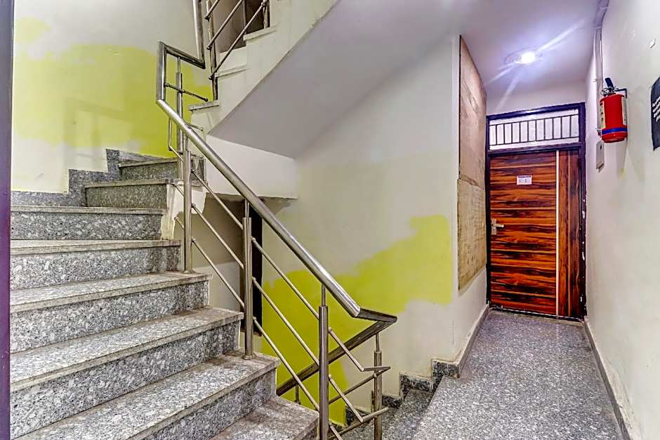Hotel Cozy Stay by Oyo – Delhi, NY