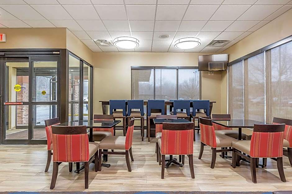 Comfort Inn Alton Near I-255