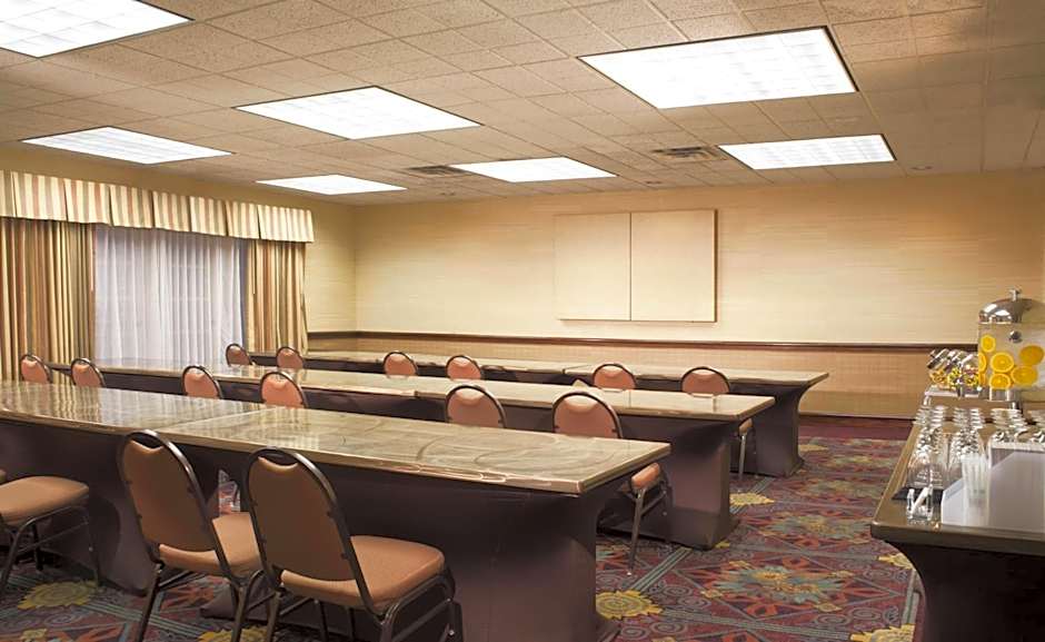 Embassy Suites by Hilton Flagstaff