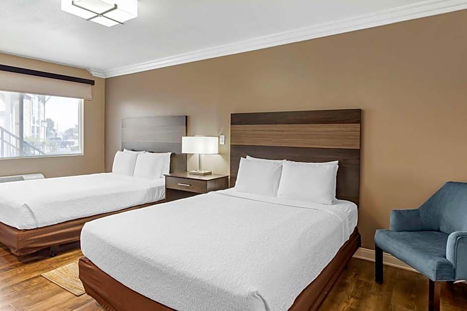 Best Western China Lake Inn