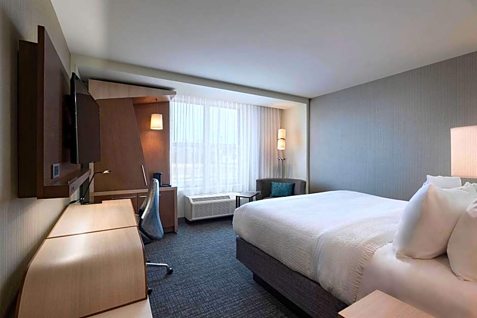 Courtyard by Marriott Jackson Madison