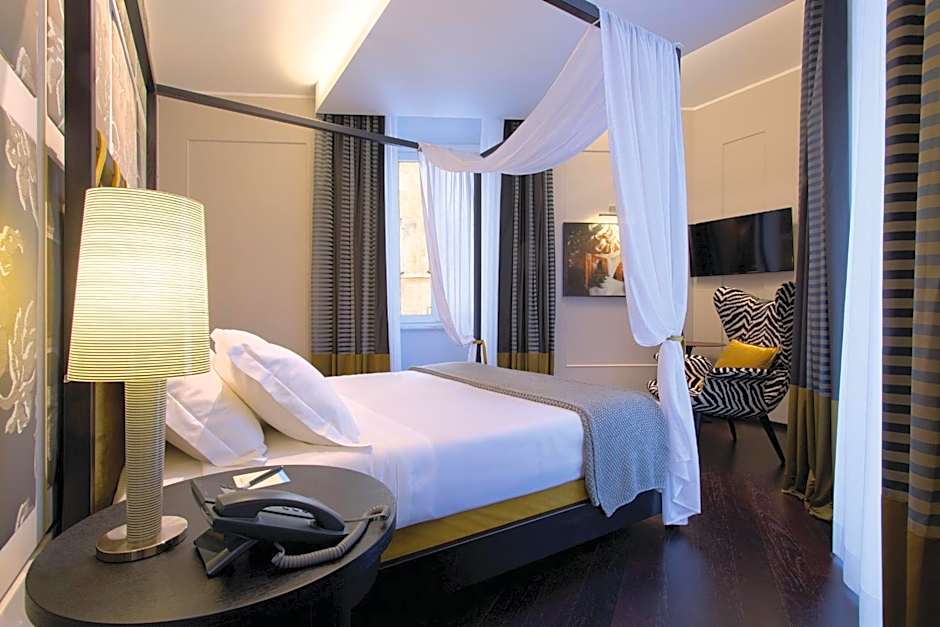 Stendhal Luxury Suites