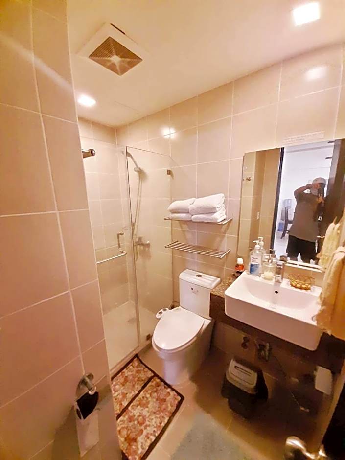 Manhattan Plaza Tower 1