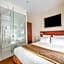 Queens Hotel