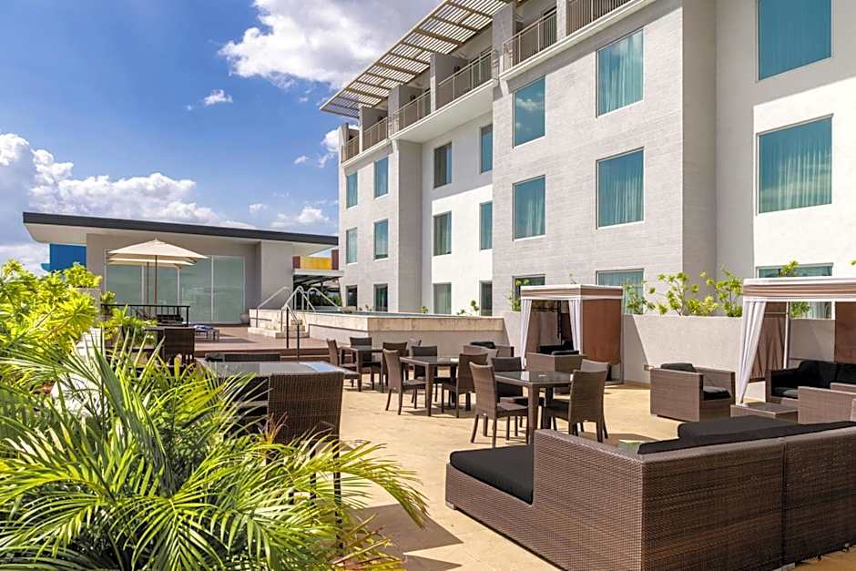 Courtyard by Marriott Kingston, Jamaica