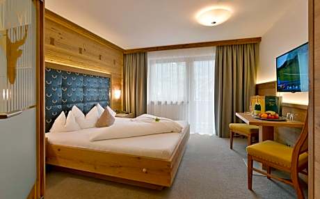 Double Room with Mountain View