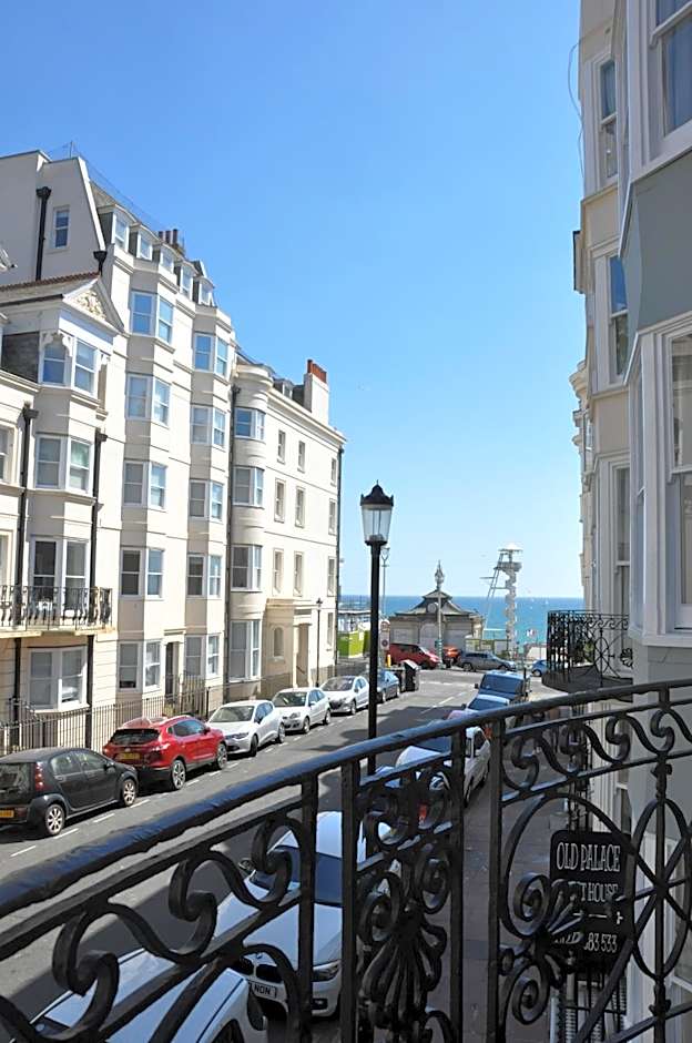 Relax Inn Guest House