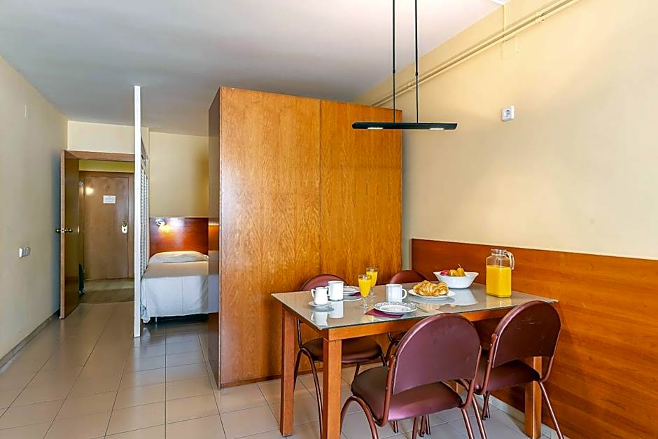 Aparthotel Bertran