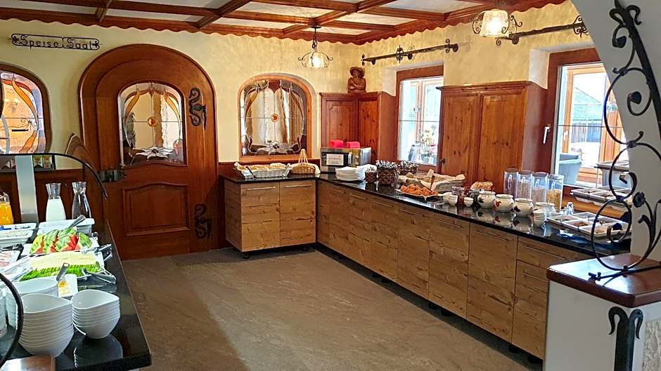 Hotel Edelweiẞ garni - b&b