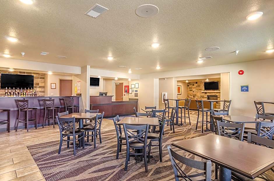 Cobblestone Inn & Suites - Bridgeport