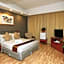 Mayres Hotel