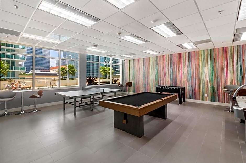 Elite Brickell Studio on the Bay