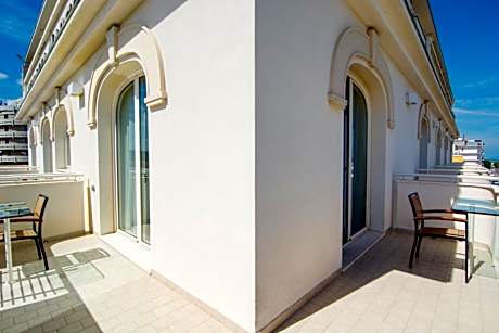 Charme Double Room with Sea View