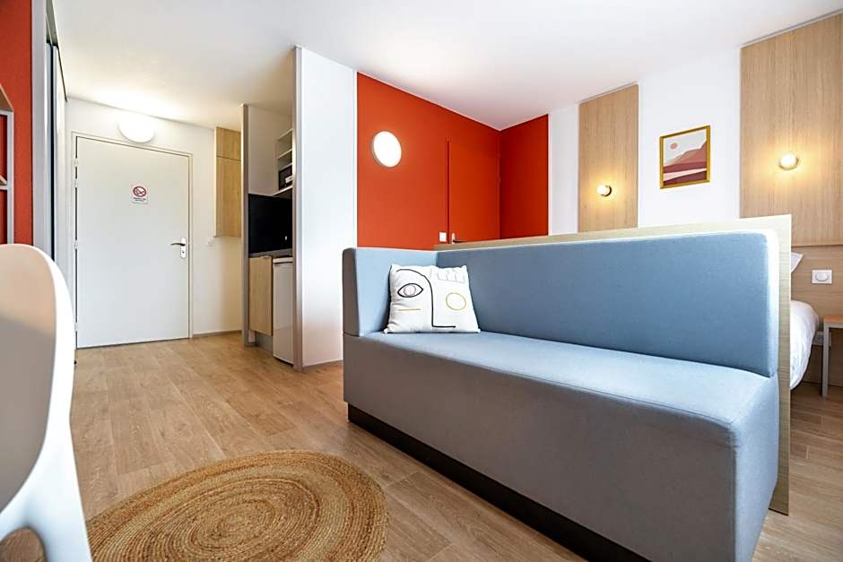 Sweetly Isatis Mérignac Hôtel de ville