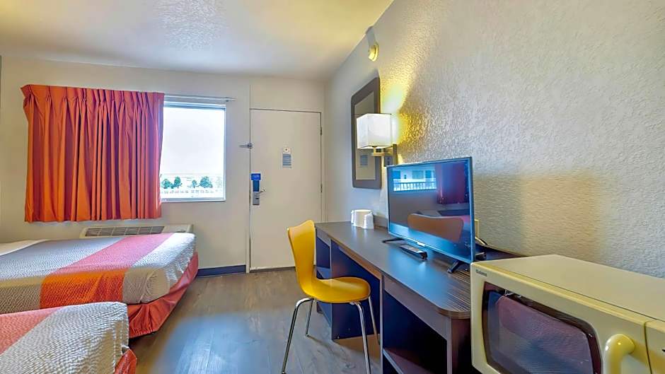 Motel 6-Santa Rosa, NM