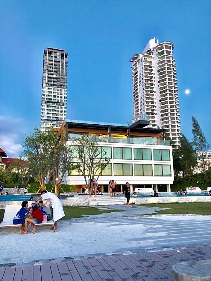 Veranda Residence Pattaya x Sea & Sky View