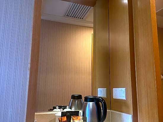 Vienna Hotel Shenzhen Longhua Renmin Nan Road Branch