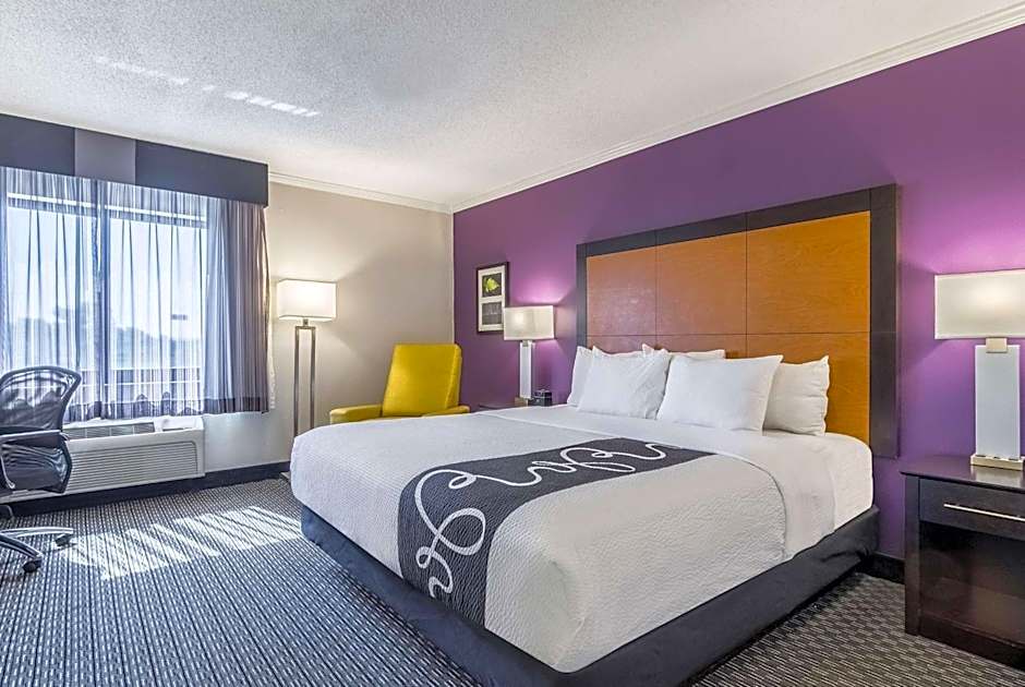 La Quinta Inn & Suites by Wyndham Durham Chapel Hill