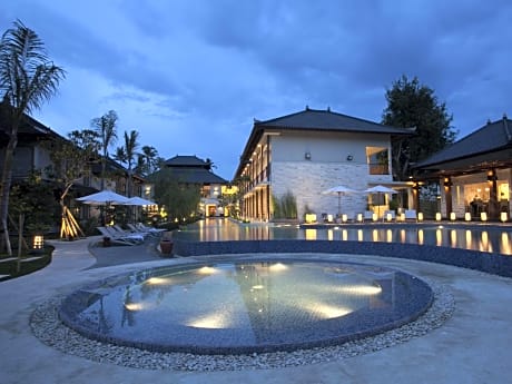 Grand Whiz Hotel Nusa Dua