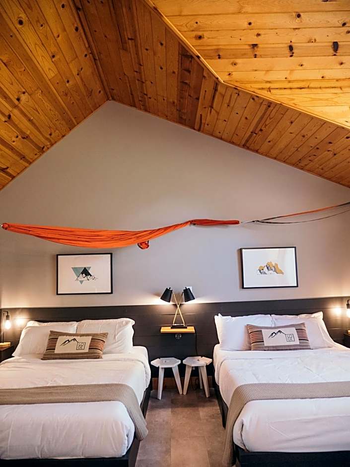 Summit View Inn