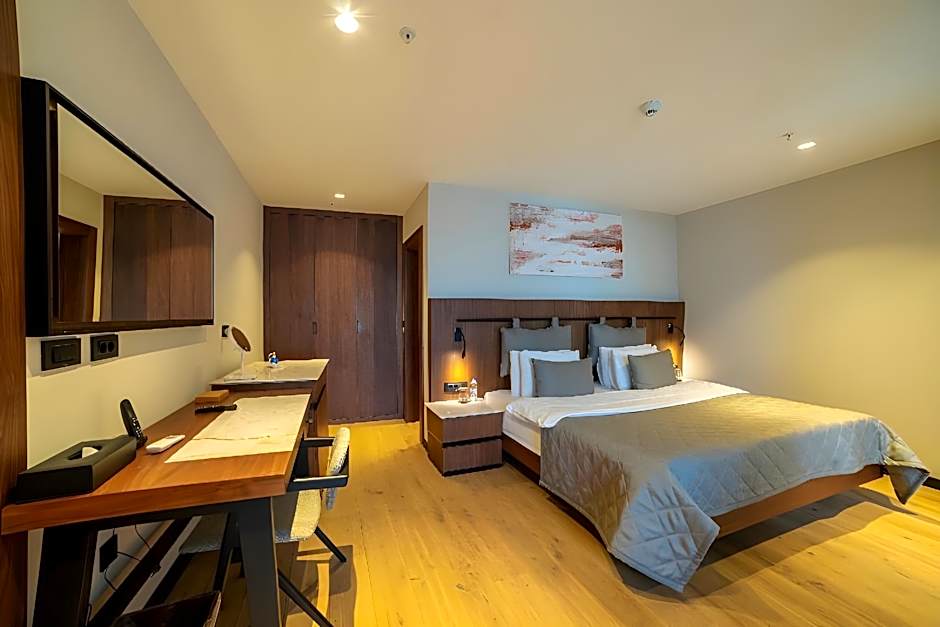 Photo 1 of 13 of Grand Suite