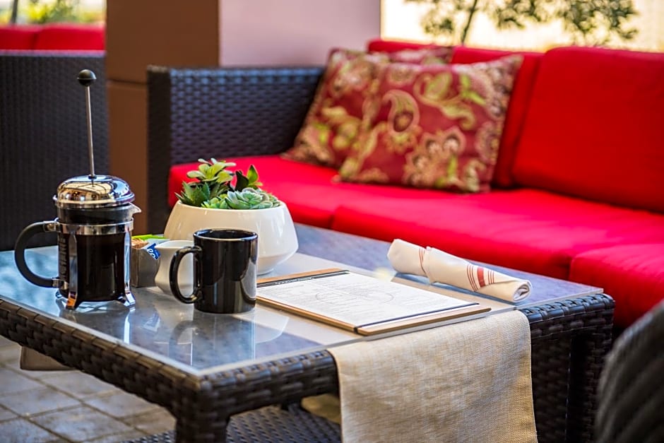 Juniper Hotel Cupertino, Curio Collection by Hilton