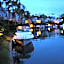 Portside Noosa Waters Hotel
