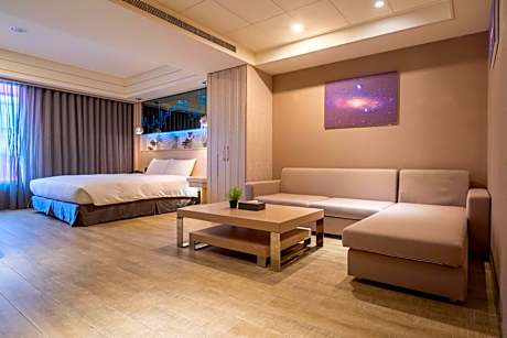 Deluxe Suite