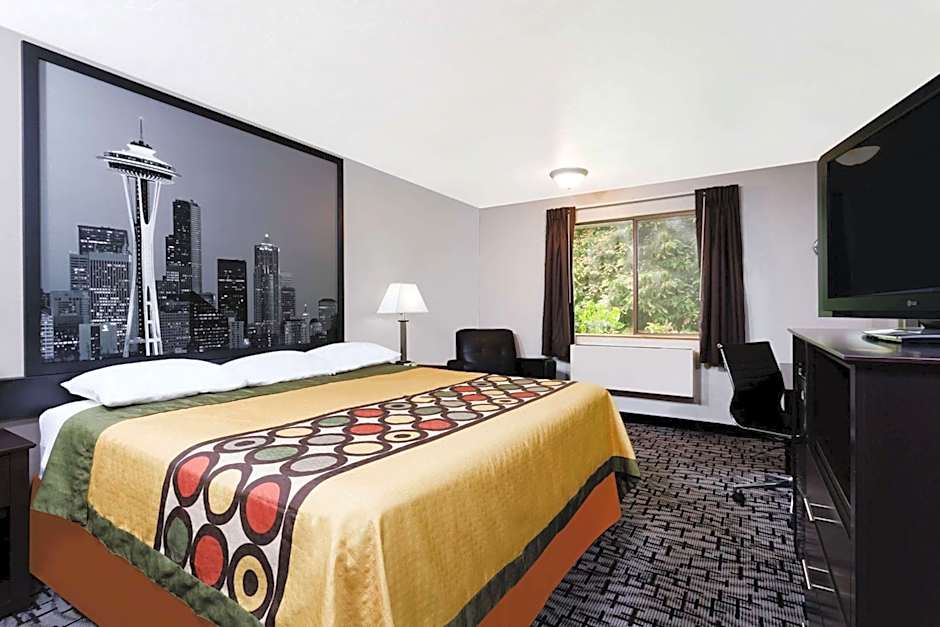 Super 8 by Wyndham Bremerton