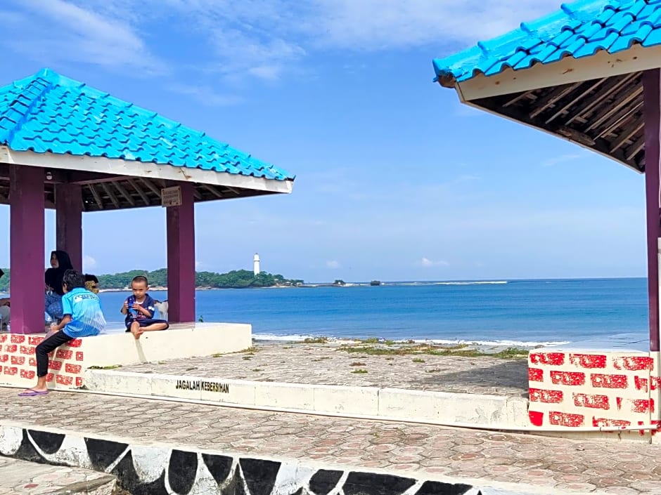 penginapan karanglaut santolo