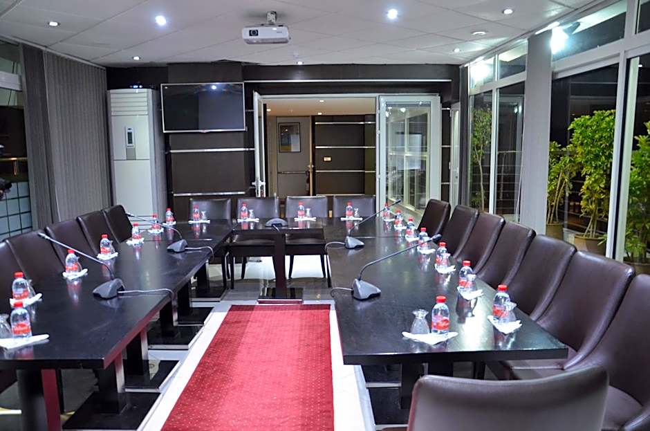 Malak Hotel