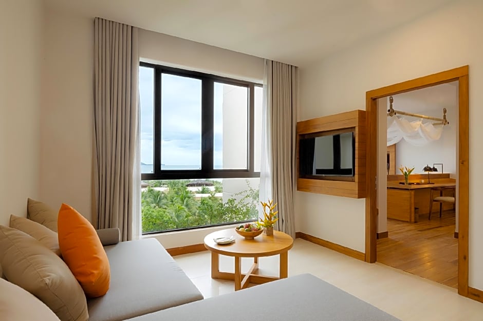 Photo 1 of 6 of 1 Bedroom Suite, Garden View