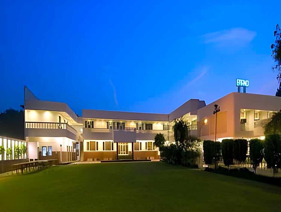 Grand Hotel Agra