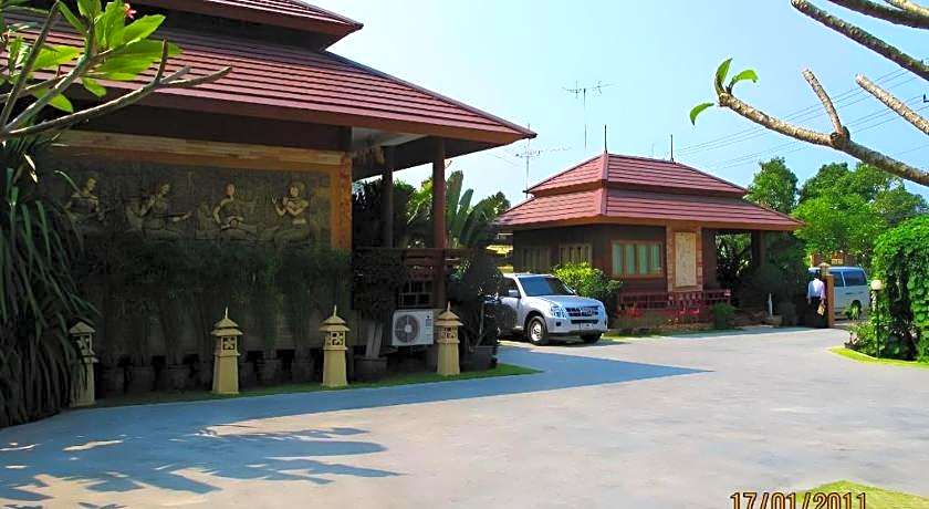 Baan Saranrom