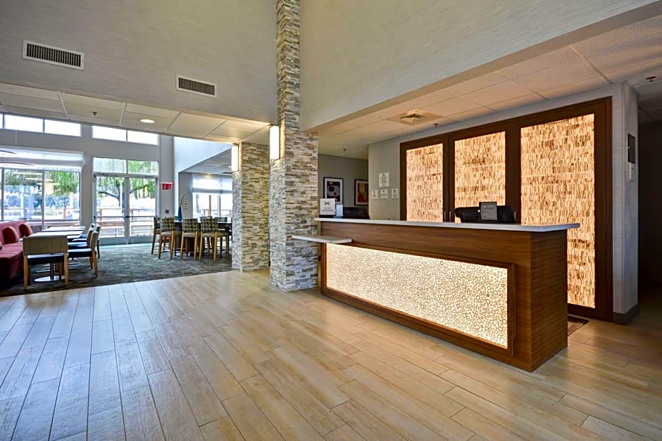 Homewood Suites By Hilton Oakland-Waterfront