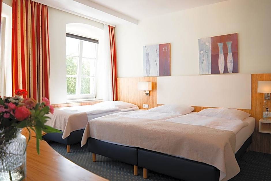 Triple Room — 4 fotoğraftan 1. fotoğraf