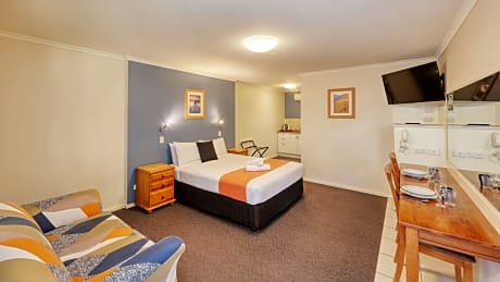 Executive Queen Room