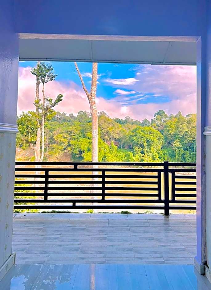 Taman Negara River View Lodge