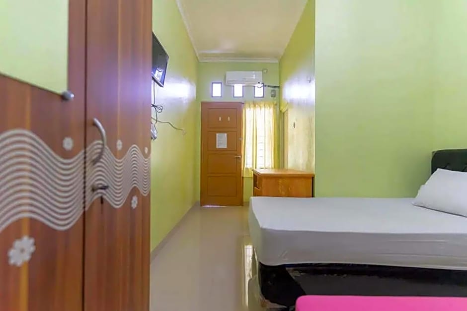 Kostawira Syariah Bintaro Mitra RedDoorz