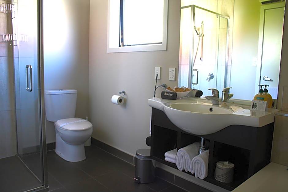 Albert Court Motor Lodge