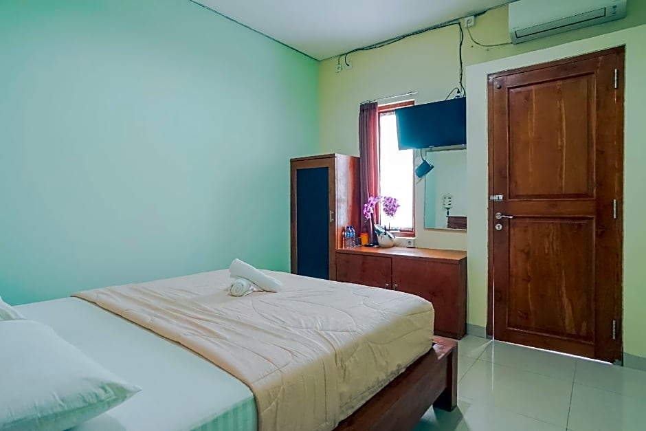 Guesthouse Penginapan Cempaka Putih