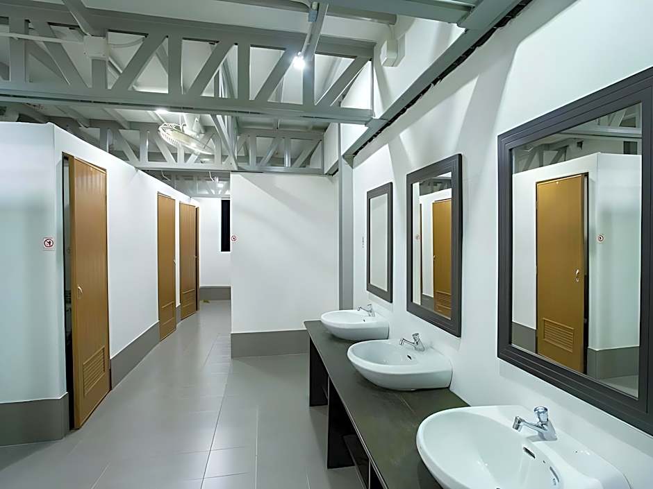 The Noi Guesthouse and Restaurant