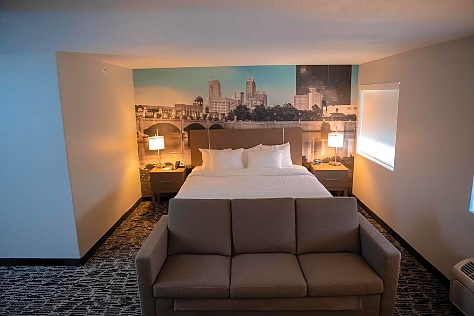 Clarion Pointe Indianapolis Airport